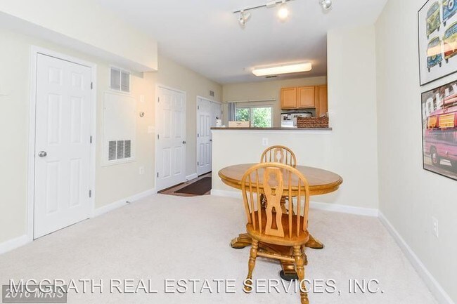 Building Photo - 42415 Goldenseal Sq