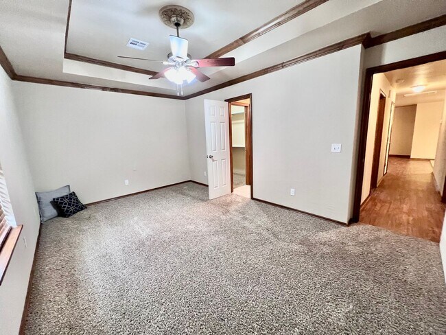 Building Photo - PVL 025-026 S OKC 15021A/15021B Kyle Drive