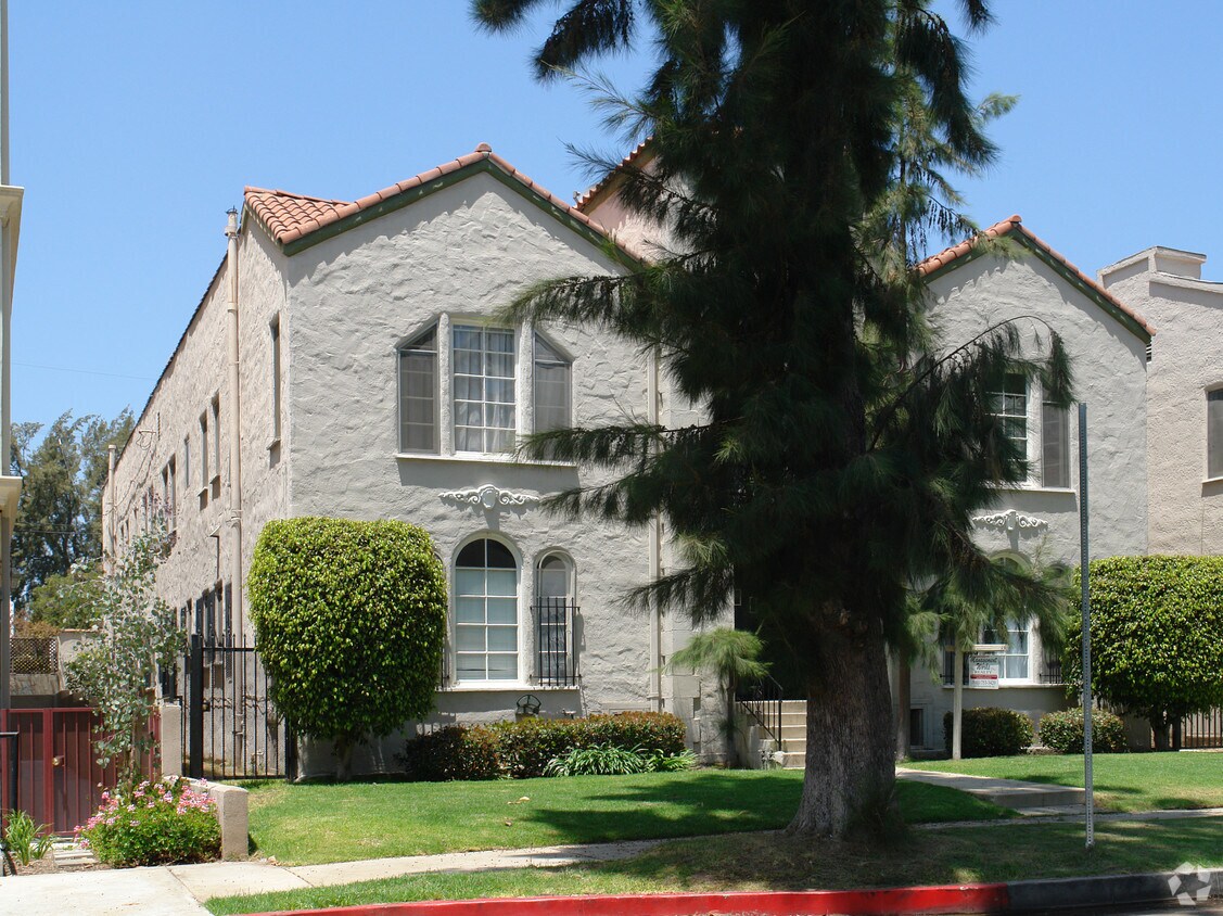 Building Photo - 123 N Swall Dr