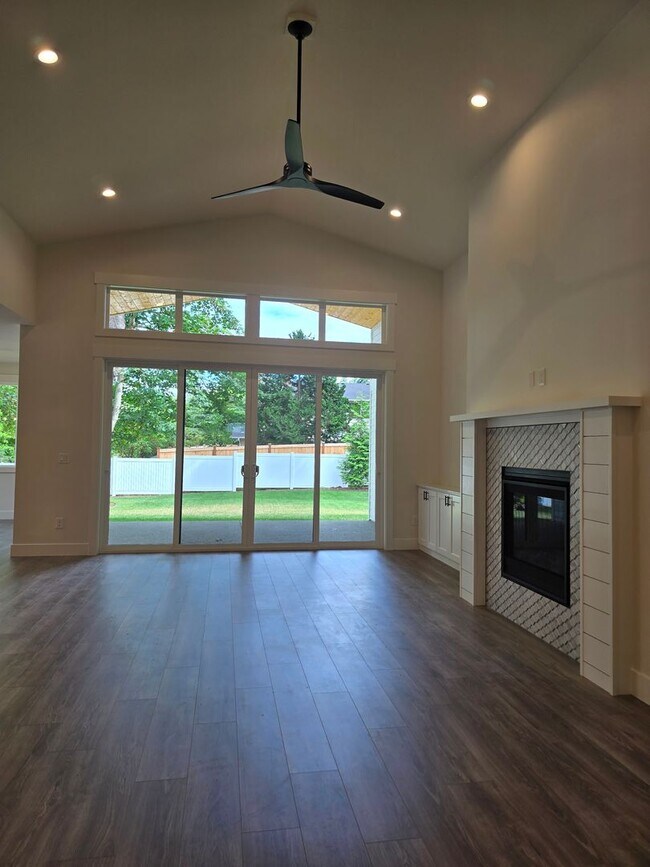 Building Photo - New Construction, 3 Bedroom Edgewood Rambler