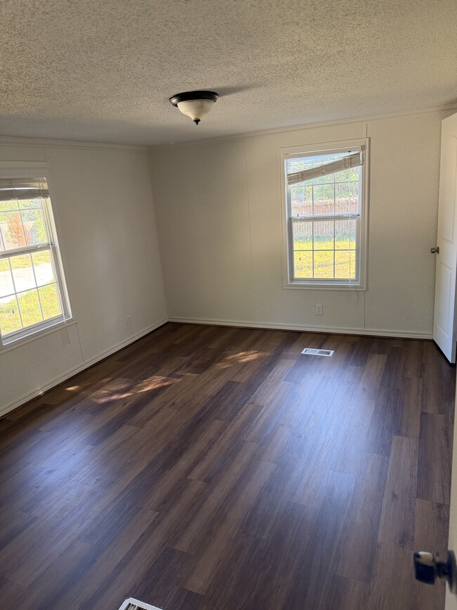 Foto del edificio - 818 Rd 3408