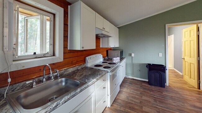 Foto del edificio - Cozy 1 Bedroom Log Home in North Pole! Ava...