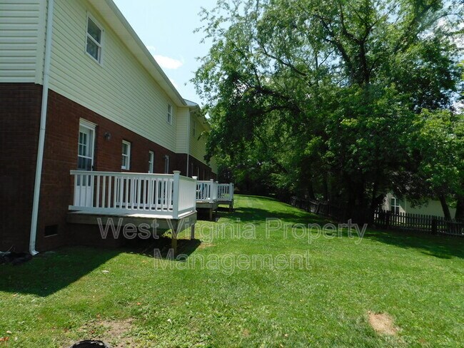 Foto del edificio - 156 Cardinal Wy