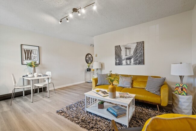 Foto del edificio - 2535 Bradford Ct