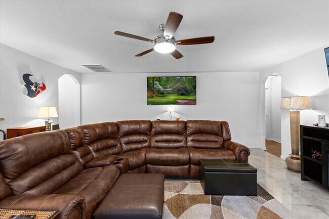 Foto del edificio - 1533 Breanna Ln