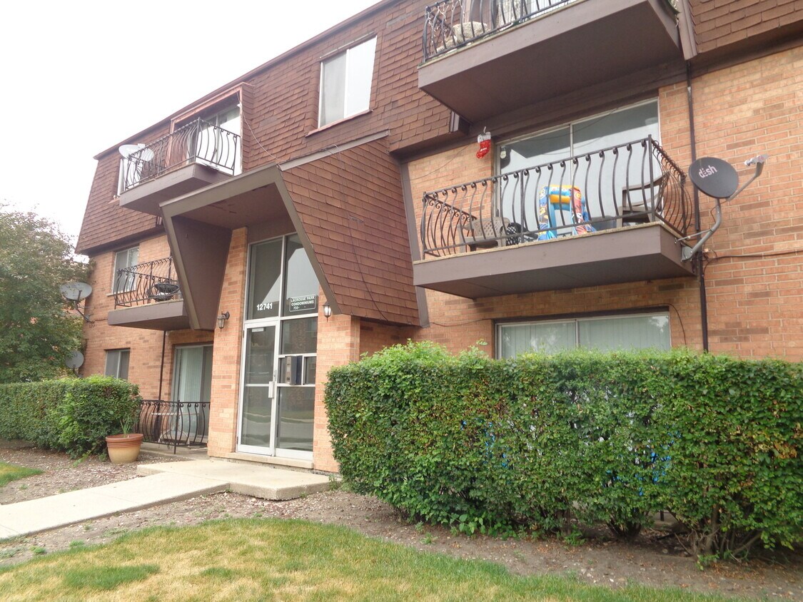 12741 S La Crosse Ave Unit 3C, Alsip, IL 60803 Condo for Rent in
