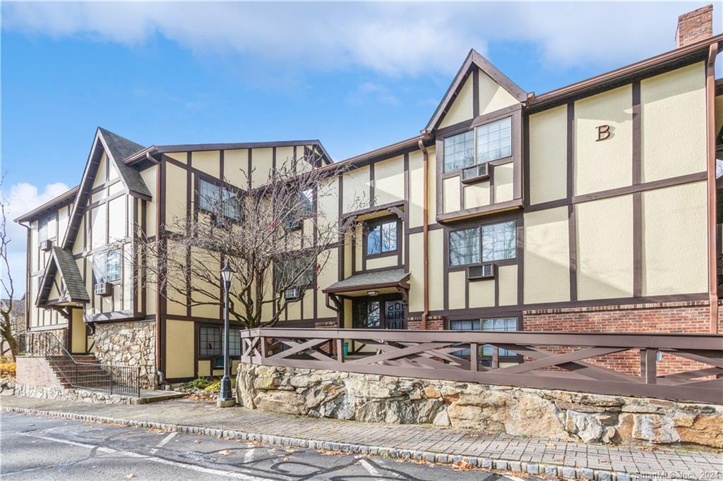 Foto principal - 50 Aiken St