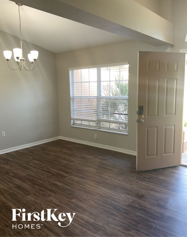 Building Photo - 917 Yellowbird Ave