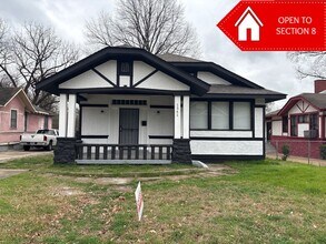 Building Photo - 1541 Netherwood Ave