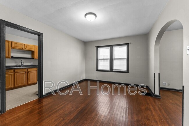 Foto del edificio - 1613 Pleasant St