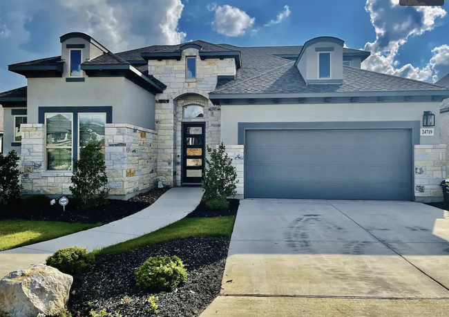 Imagine Homes Model Home - 24719 Resort Pky