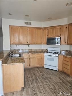Foto del edificio - 6619 Pembroke Ct