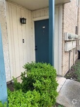 Building Photo - 250 El Dorado Blvd