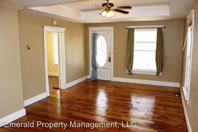 Building Photo - 522 Colorado St