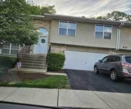 Primary Photo - 955 Elderberry Cir