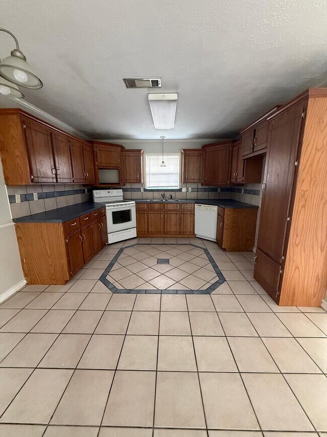 Foto del edificio - 786 Laurel St