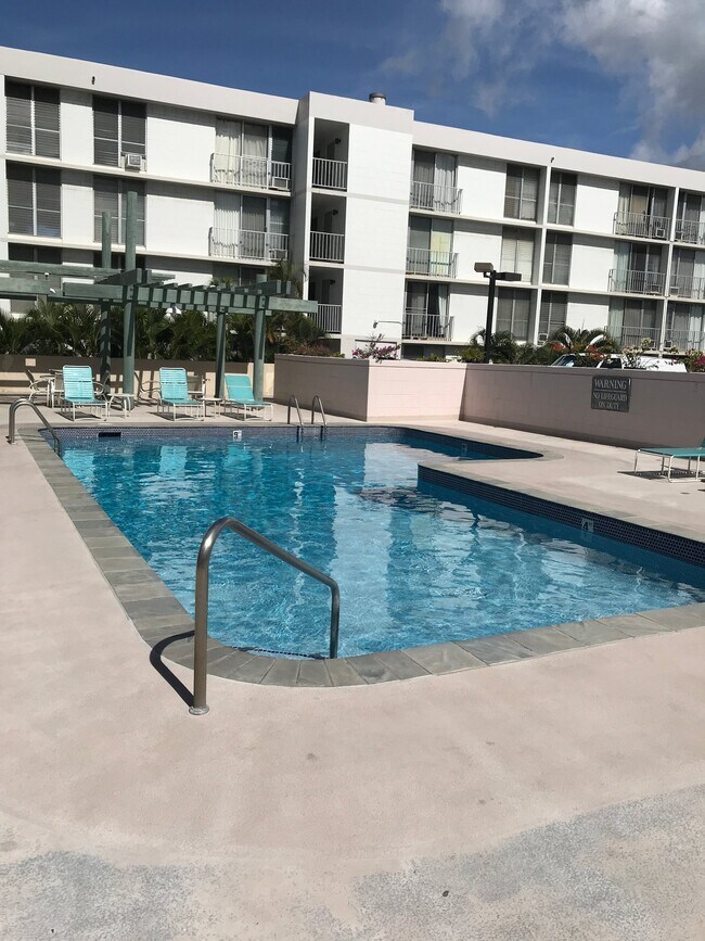 Foto del edificio - 2845 Waialae Ave