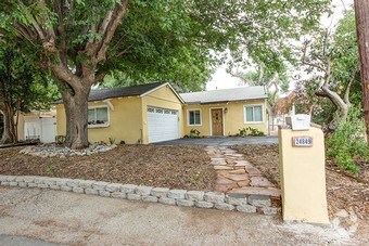 Foto principal - 24849 Alderbrook Dr