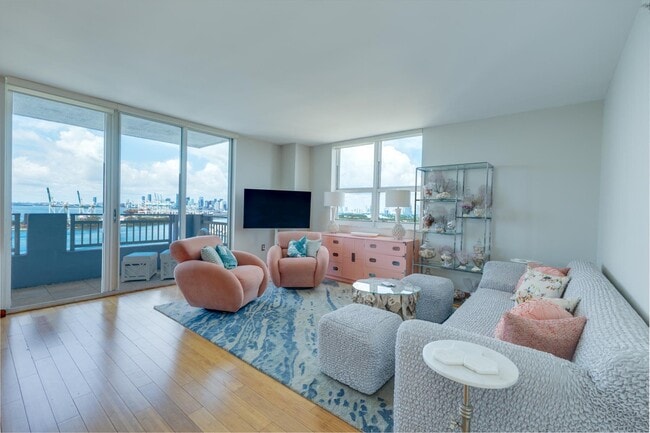 Building Photo - 90 Alton Rd