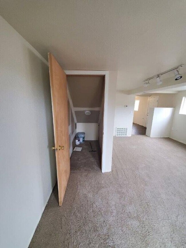 Foto del edificio - 3823 Duplex