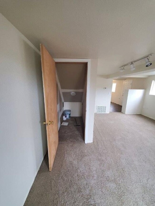 Building Photo - 3823 Duplex