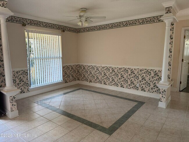 Foto del edificio - 577 Cody Dr