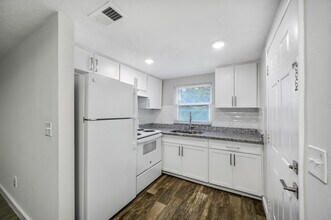 Building Photo - Raintree Park