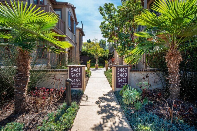 Building Photo - Spacious & New 2-bd, 2-bth Condo w/ attach...