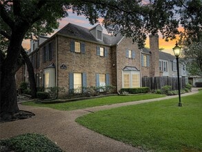 Building Photo - 13240 Trail Hollow Dr