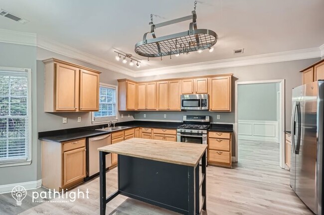 Building Photo - 1430 Juniper Springs TR SW
