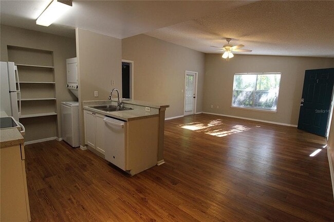 Building Photo - 8114 45th Ct E