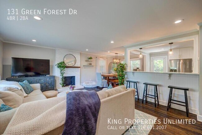 Foto del edificio - 131 Green Forest Dr
