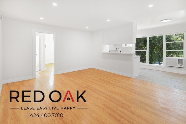 Building Photo - 211 S Ave 57