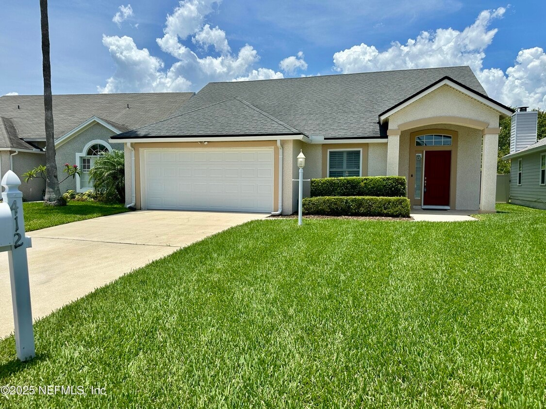 Primary Photo - 412 La Reserve Cir
