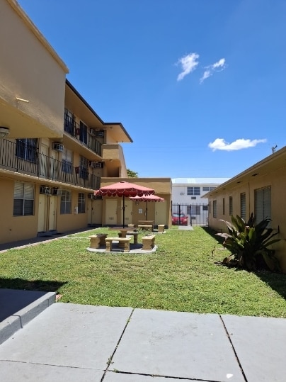 Building Photo - Turf 2