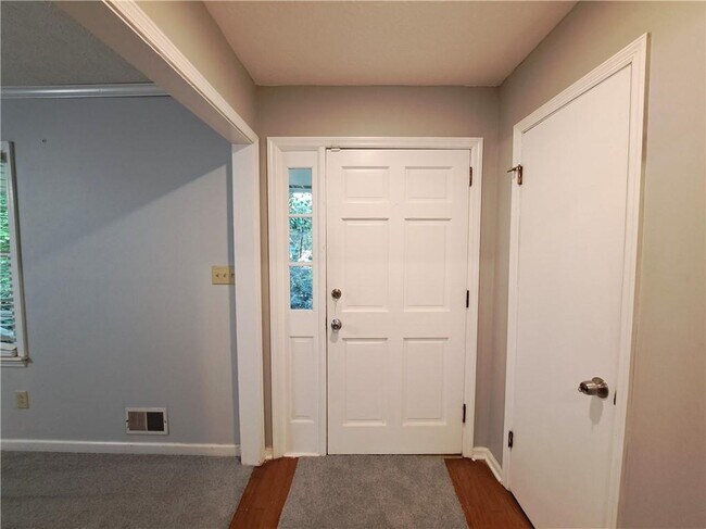 Foto del edificio - 844 Chandler Dr SW