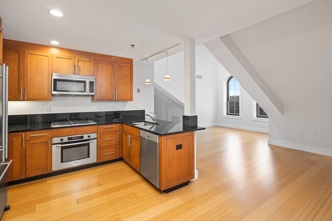 Foto del edificio - 21 Father Francis Gilday St