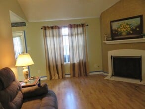 Building Photo - 12129 La Salle Br