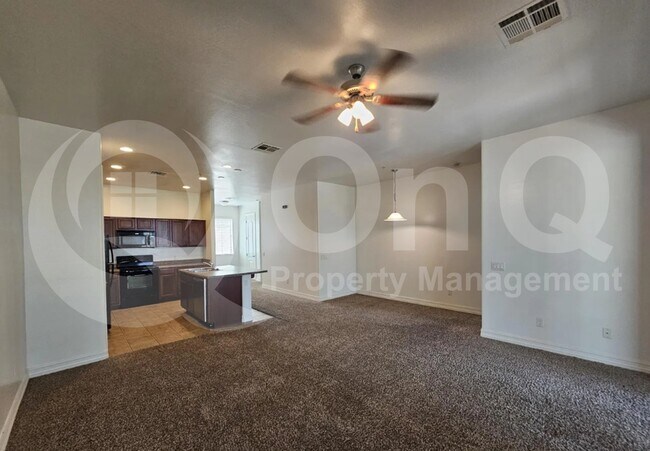 Foto del edificio - 1456 E 9th St