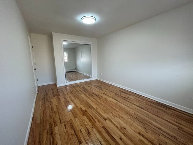 Foto del edificio - 1902 Barnes Ave