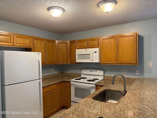 Building Photo - 1461 Sheafe Ave NE