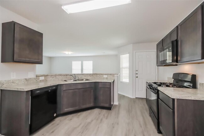 Building Photo - 5431 Tobins Gully Dr
