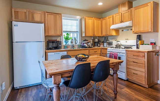 Foto del edificio - Cozy 2 Bed/1.5 Bath Home - Great Location ...