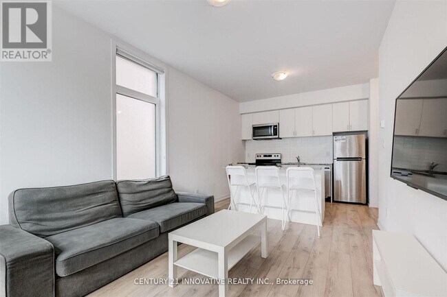 Photo du bâtiment - 1720 Simcoe St N