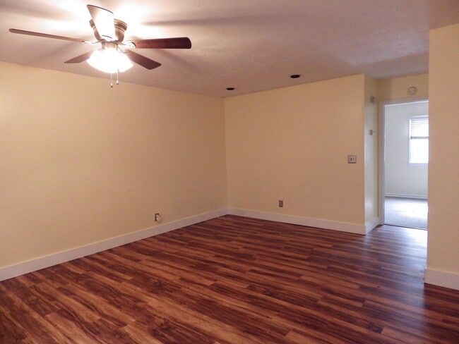 Living room to bedroom - 510 E Gillespie St