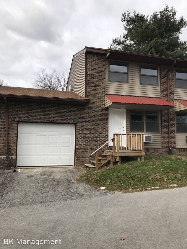 712 Indian Springs Rd, Crawfordsville, IN 47933 House Rental in Crawfordsville, IN