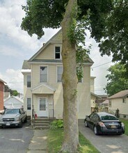 Building Photo - 123 2nd Ave