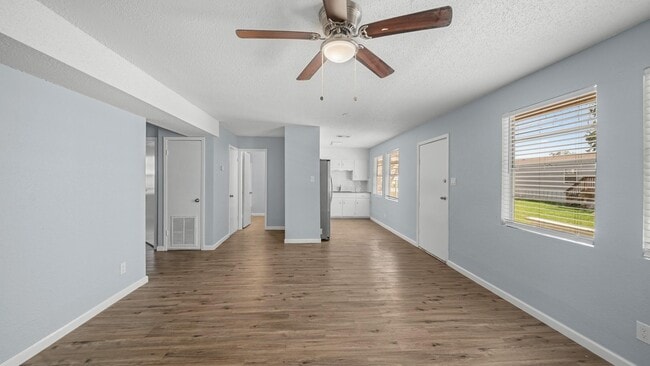 Foto del edificio - 12033 18th St