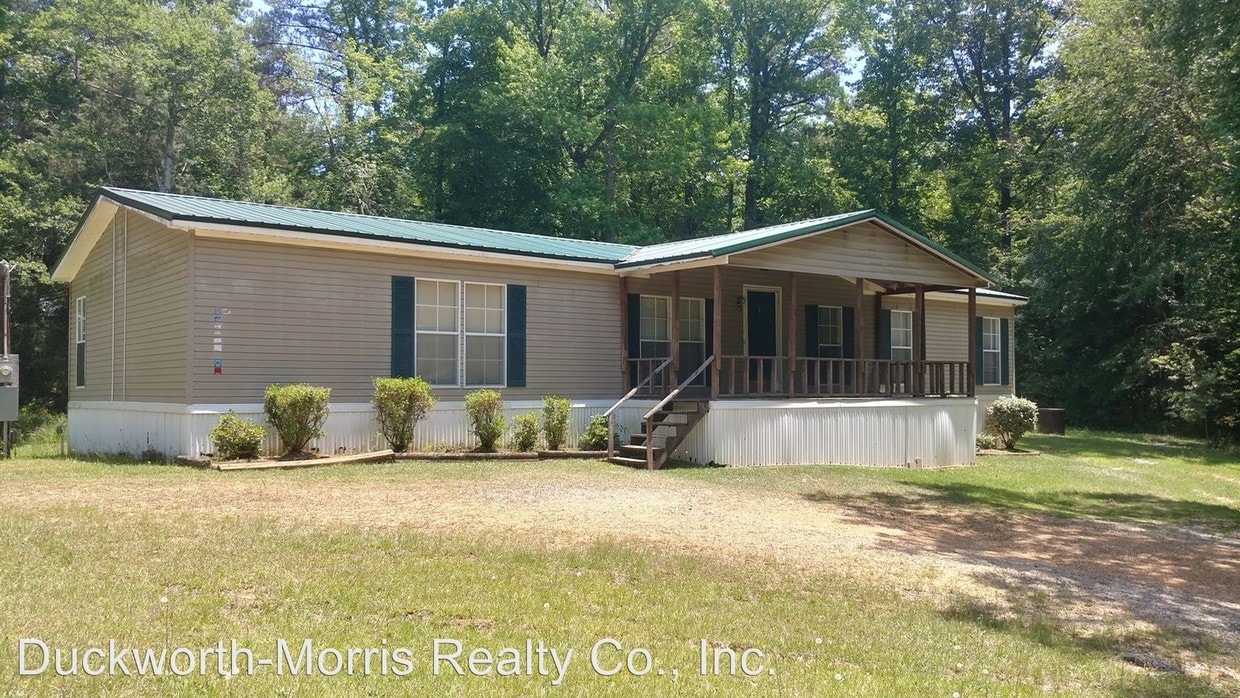 14055 Mary Dr, Northport, AL 35475 House Rental in Northport, AL