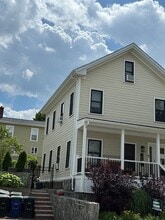 Building Photo - 104 Pearl St